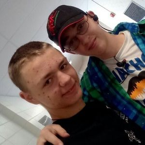 Meet your Posher, Dakota